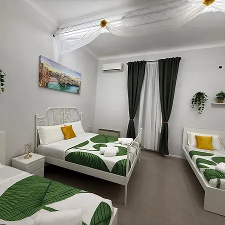 House Savoia باري