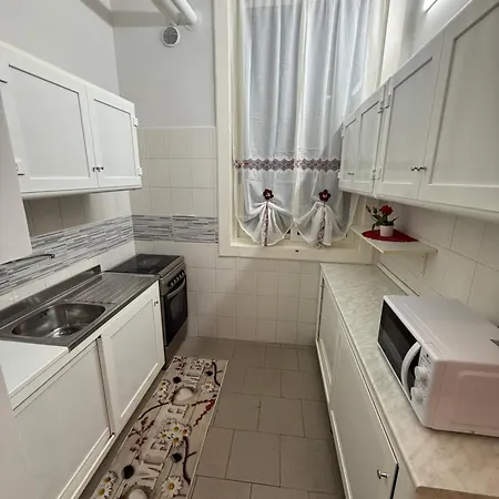 House Savoia Apartament *