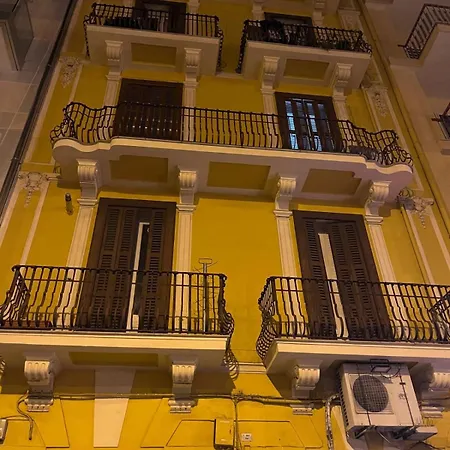 Apartament House Savoia *