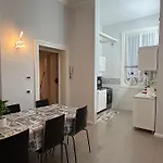 Lägenhet House Savoia